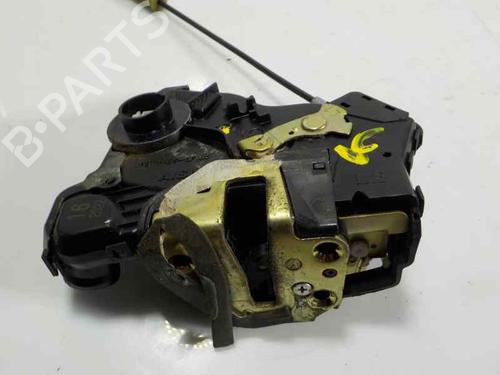 Venstre foran lås TOYOTA COROLLA (_E12_) 2.0 D-4D (CDE120R, CDE120L_) (116 hp) 6794640