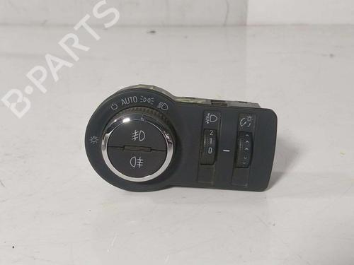 Used Headlight switch Headlight switch OPEL INSIGNIA A Sports Tourer (G09) 1.4 (35) (140 hp) 40025311 40025311