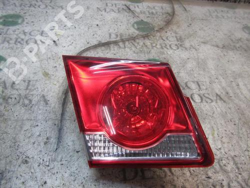Used Left tailgate light Left tailgate light CHEVROLET CRUZE (J300) 2.0 CDI (150 hp) 3842991 3842991