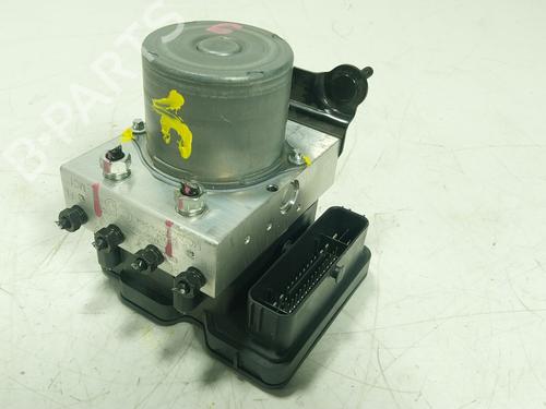 Used ABS pump TOYOTA YARIS CROSS (MXP_) 1.5 Hybrid (MXPJ11) (131 hp) 32162245