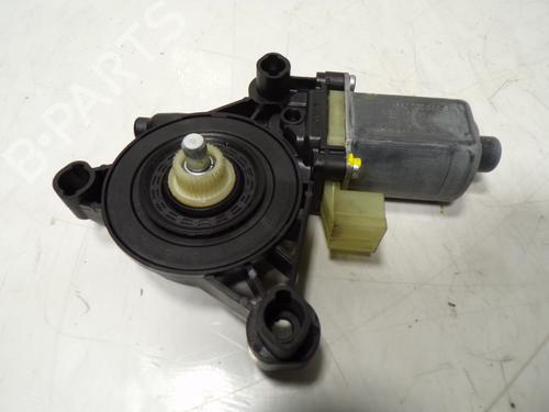 Used Right front window motor AUDI A3 (8V1, 8VK) [2012-2020]  10616095