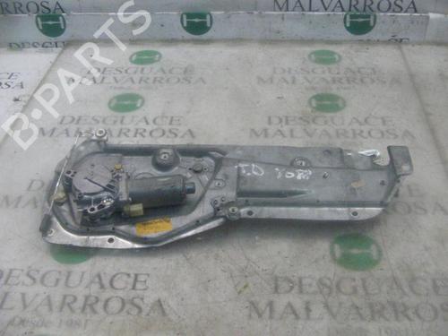 Used Rear right window mechanism Rear right window mechanism VOLVO 850 (854) 2.4 (170 hp) 3750230 3750230