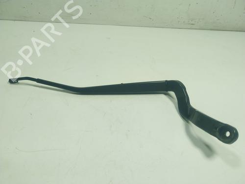Used Front windshield wiper arm Front windshield wiper arm LAND ROVER RANGE ROVER SPORT II (L494) 3.0 TDV6 4x4 (258 hp) 19264010 19264010