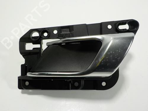 rear-left-interior-door-handle-porsche-macan-95b-30-s-95b837019-95b837019-2014-12137976 main image