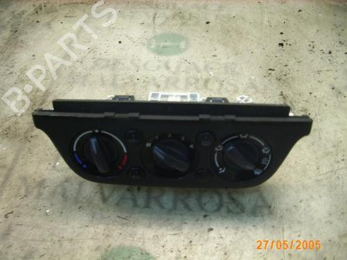 Used Climate control Climate control SUZUKI SWIFT III (MZ, EZ) 1.3 DDiS (RS413D) (69 hp) 3779479 3779479