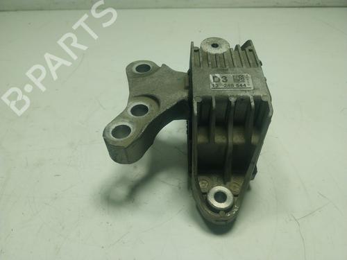 Used Engine mount Engine mount OPEL ASTRA J GTC 2.0 CDTI (08) (165 hp) 18152437 18152437