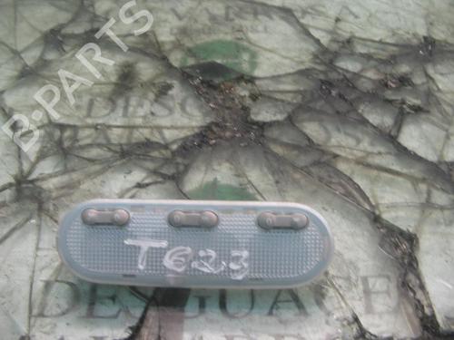 Plafonier Plafonier RENAULT MEGANE II (BM0/1_, CM0/1_) 1.9 dCi (BM0G, CM0G) (120 hp) 7412907 7412907