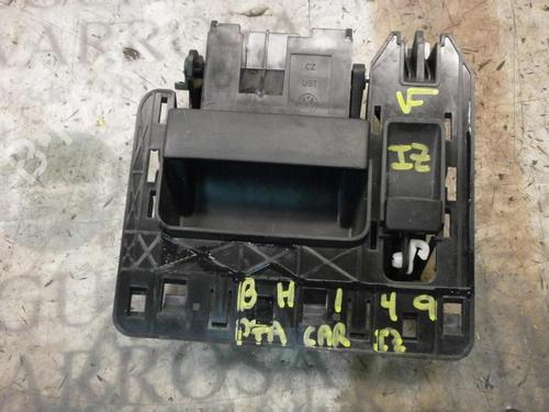 Used Rear left interior door handle Rear left interior door handle VW TRANSPORTER T5 Van (7HA, 7HH, 7EA, 7EH) 1.9 TDI (84 hp) 6616993 6616993