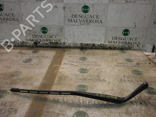 Used Front windshield wiper arm PEUGEOT 307 (3A/C) [2000-2012]  3785343