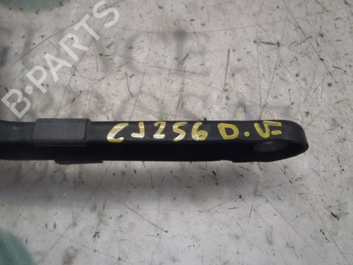 Front windshield wiper arm IVECO DAILY III Van 35 C 12 V, 35 S 12 V (AGKA43A2, AGKB43A2, AGKB46A2,... | BP3817556C143 