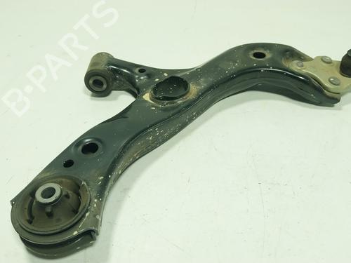 Used Right front suspension arm TOYOTA C-HR (_X2_, _H2_) Hybrid (197 hp) 27922105