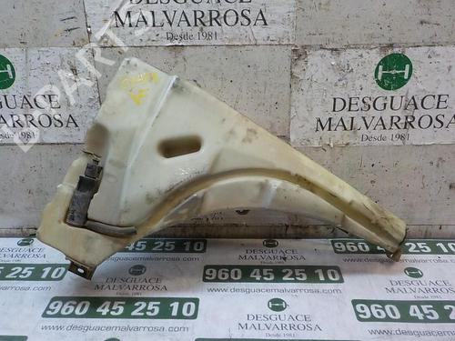 Used Windscreen washer tank VW TOUAREG (7LA, 7L6, 7L7) 5.0 V10 TDI (313 hp) 7411325