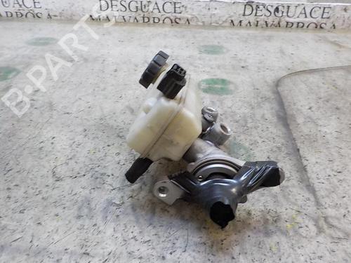 Used Brake master cylinder RENAULT MEGANE III Grandtour (KZ0/1) 1.5 dCi (KZ09, KZ0D, KZ1G, KZ29, KZ14, KZ1W, KZ10, KZ1F,... (110 hp) 3851049