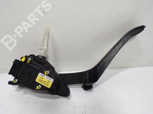 pedal-porsche-cayenne-9pa-32-7l0723507c-95542302410-6pv00802626-2002-2003-2004-2005-2006-2007-2008-2009-2010-10746880 main image