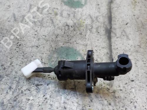 Used Clutch slave cylinder Clutch slave cylinder VW POLO IV (9N_, 9A_) 1.4 TDI (70 hp) 14278444 14278444