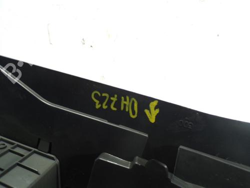 Armrest / Center console RENAULT MEGANE III Grandtour (KZ0/1) 1.5 dCi (KZ09, KZ0D, KZ1G, KZ29, KZ14, KZ1W, KZ10, KZ1F,... | BP9122325I20 