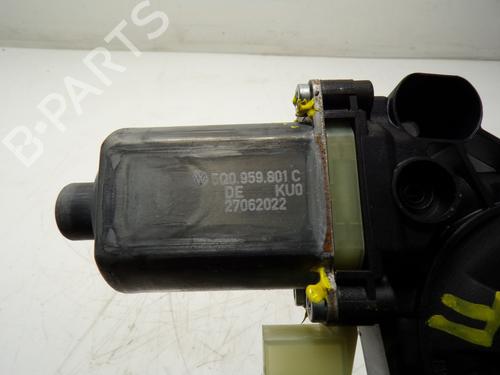 Left front window motor CUPRA LEON Sportstourer (KL8, KU8, KUD)  | BP12821817E21 