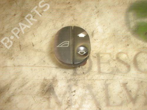 Used Right front window switch FORD FIESTA V (JH_, JD_) 1.4 TDCi (68 hp) 3765198