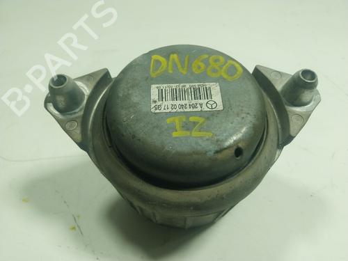 Used Engine mount MERCEDES-BENZ C-CLASS (W204) C 200 CDI (204.007, 204.006) (136 hp) 19133893