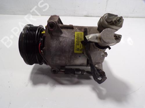 Used AC compressor AC compressor FORD FOCUS III 1.0 EcoBoost (125 hp) 8516303 8516303