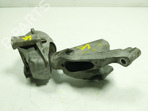 Used Engine mount Engine mount AUDI A4 B8 (8K2) 2.7 TDI (190 hp) 19480625 19480625