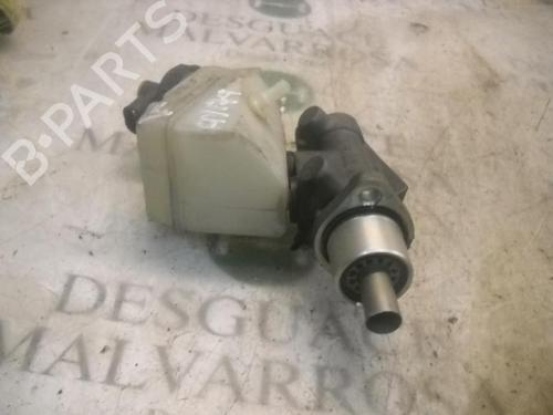 Used Brake master cylinder RENAULT CLIO II (BB_, CB_) [1998-2016]  3768209