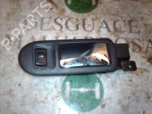 Used Front right interior door handle VW GOLF IV (1J1) 1.9 TDI (90 hp) 3791316