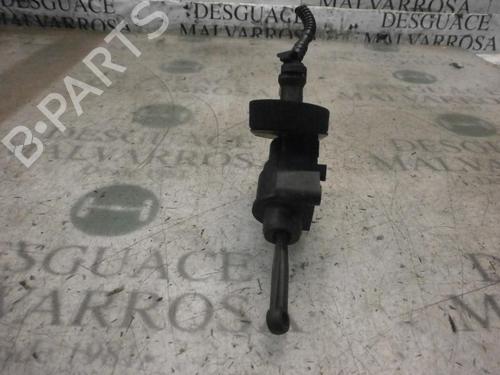 Clutch slave cylinder FORD FIESTA V (JH_, JD_) 1.4 TDCi | BP14266477M113