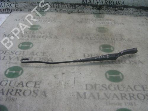 Used Front windshield wiper arm CITROËN BERLINGO / BERLINGO FIRST MPV (MF_, GJK_, GFK_) [1996-2025]  3743864