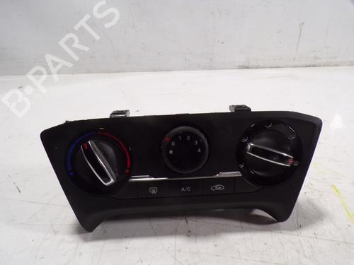 Used Climate control Climate control 8597249 8597249