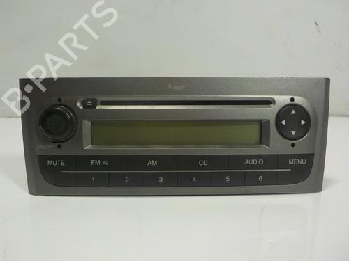 Used Radio FIAT PUNTO EVO (199_) 1.3 D Multijet (199AXC1A, 199BXC1A, 199AXT1A, 199BXT1A) (75 hp) 10705789