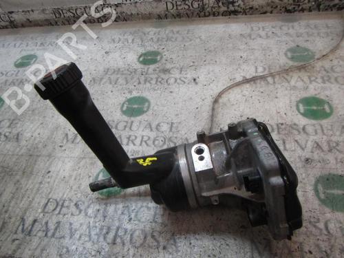 Used Steering pump PEUGEOT 308 I (4A_, 4C_) 1.6 HDi (109 hp) 3834788