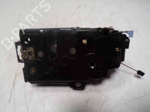 Serrure avant droite VW TOUAREG (7LA, 7L6, 7L7) 2.5 R5 TDI (174 hp) 10097126
