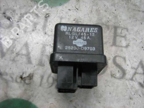Used Electronic module NISSAN TRADE Van 75 (75 hp) 3782295