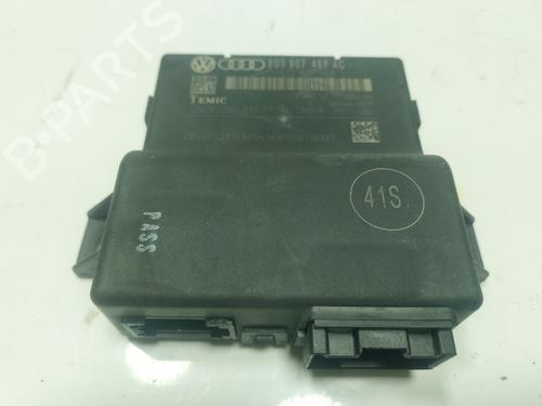 Used Electronic module Electronic module AUDI A1 Sportback (8XA, 8XF) 1.4 TFSI (125 hp) 18300359 18300359
