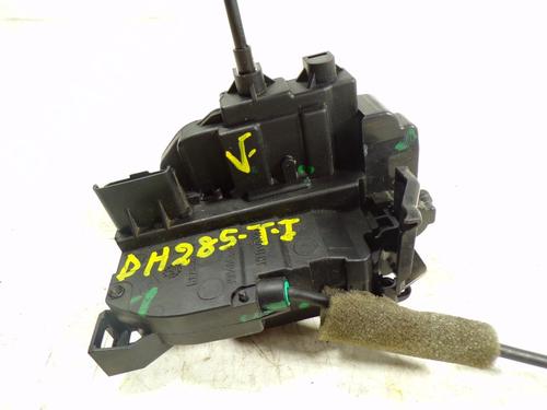 Rear left lock RENAULT LAGUNA III (BT0/1)  | BP8202355C100 