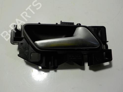 Used Front right interior door handle PEUGEOT 2008 II (UD_, US_, UY_, UJ_, UR_, UC_) [2019-2025]  12468249