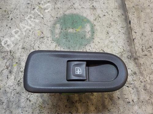 Used Left rear window switch Left rear window switch DACIA DUSTER (HS_) 1.5 dCi (109 hp) 3849881 3849881