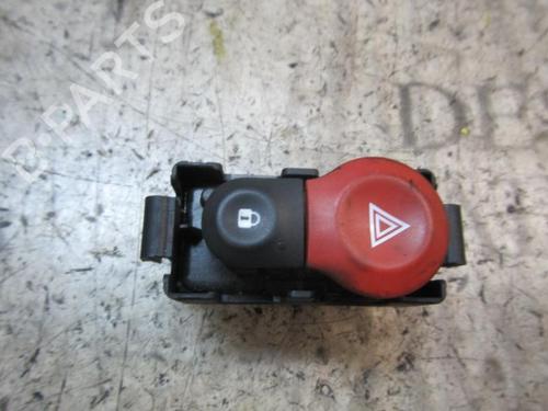 Used Warning switch RENAULT KANGOO / GRAND KANGOO II (KW0/1_) 1.5 dCi 85 (KW0K, KW0L, KW0B) (86 hp) 3845118