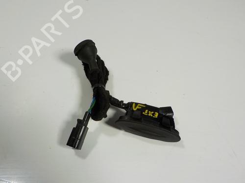 front-left-exterior-door-handle-mclaren-570s-spider-38-2017-11023588 main image