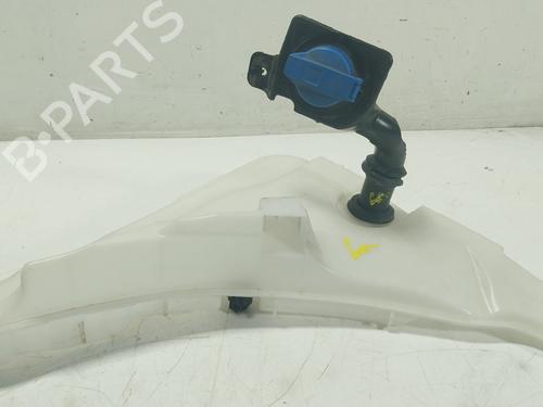 deposito-limpia-porsche-cayenne-9ya-2017-32163449 main image