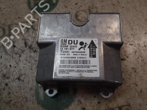 Used ECU airbags OPEL ASTRA H (A04) 1.7 CDTI (L48) (100 hp) 3825902