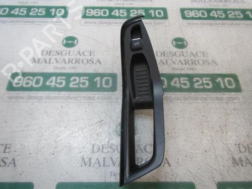 Used Right front window switch Right front window switch FORD FIESTA VI (CB1, CCN) 1.5 TDCi (95 hp) 3873255 3873255