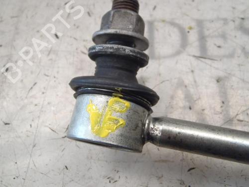 Right front suspension arm TOYOTA AURIS (_E18_) 1.8 Hybrid (ZWE186_, ZWE186R) | BP14274246M13 