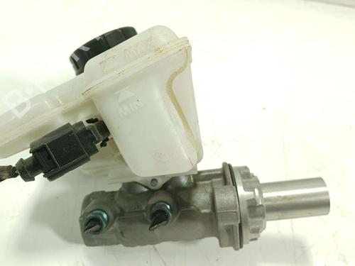 Brake master cylinder PORSCHE CAYENNE (9YA) 3.0 AWD (9YAAA1) | BP38318817M77 - Image 2