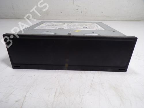 Used Radio Radio SEAT LEON Sportstourer (KL8, KLD) 1.5 TSI (150 hp) 15066671 15066671