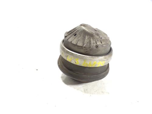 Used Engine mount Engine mount MERCEDES-BENZ S-CLASS Coupe (C215) CL 500 (215.375) (306 hp) 9083974 9083974