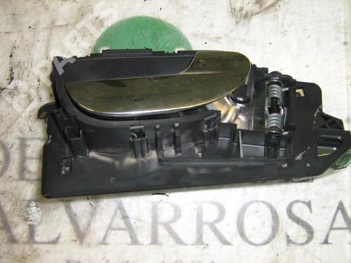 Used Front right interior door handle Front right interior door handle PEUGEOT 307 Break (3E) 2.0 HDI 90 (90 hp) 3738398 3738398