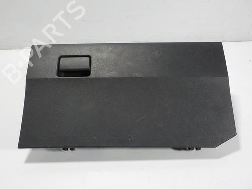 Used Glove box Glove box TOYOTA VERSO (_R2_) 1.6 (ZGR20_, ZGR20R) (132 hp) 13411318 13411318
