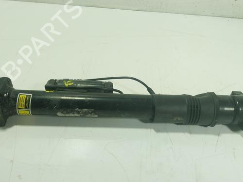 Used Right rear shock absorber Right rear shock absorber MERCEDES-BENZ M-CLASS (W164) ML 450 CDI 4-matic (164.128) (306 hp) 36001998 36001998